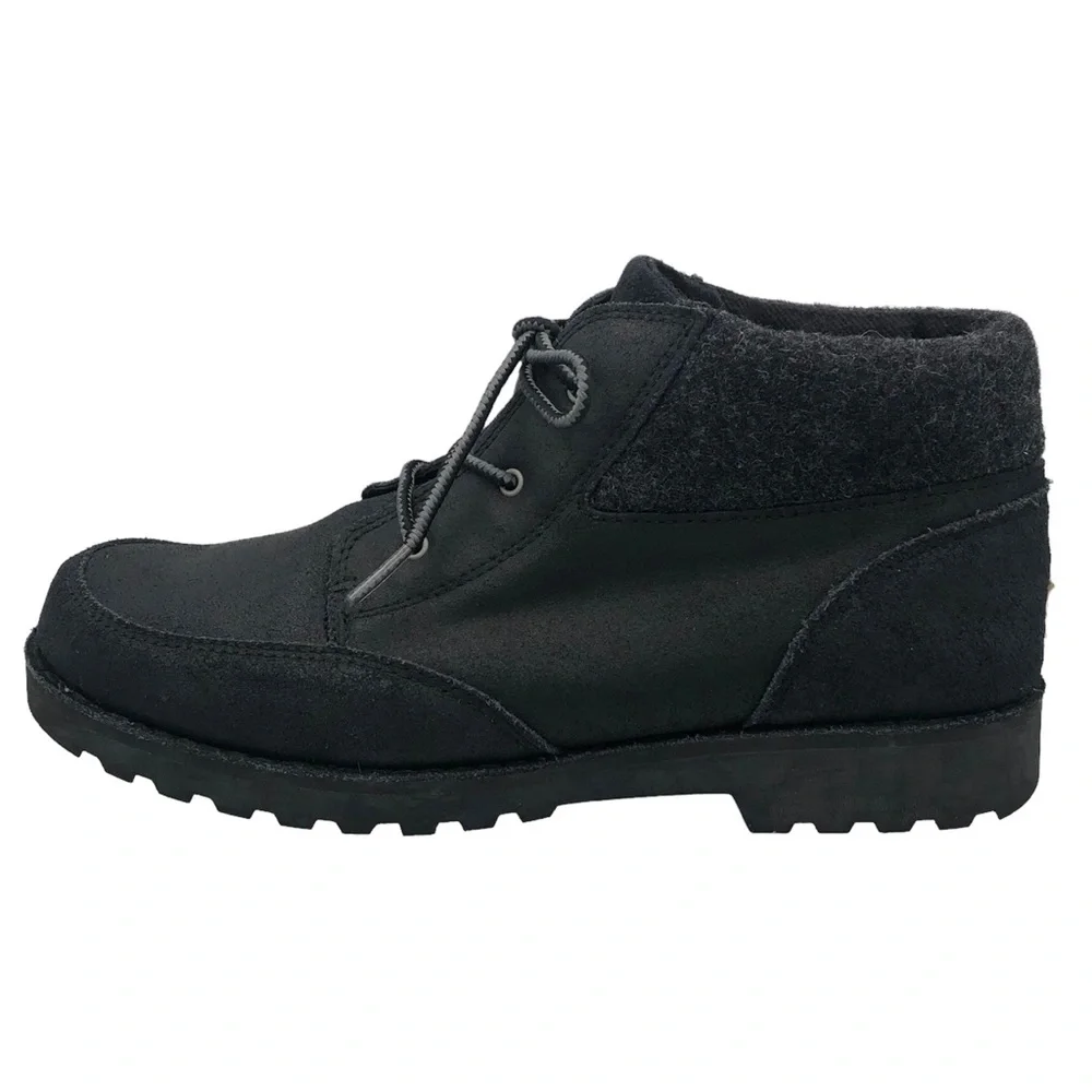 UGG Orin Wool Kids Boys Boot Size 6
